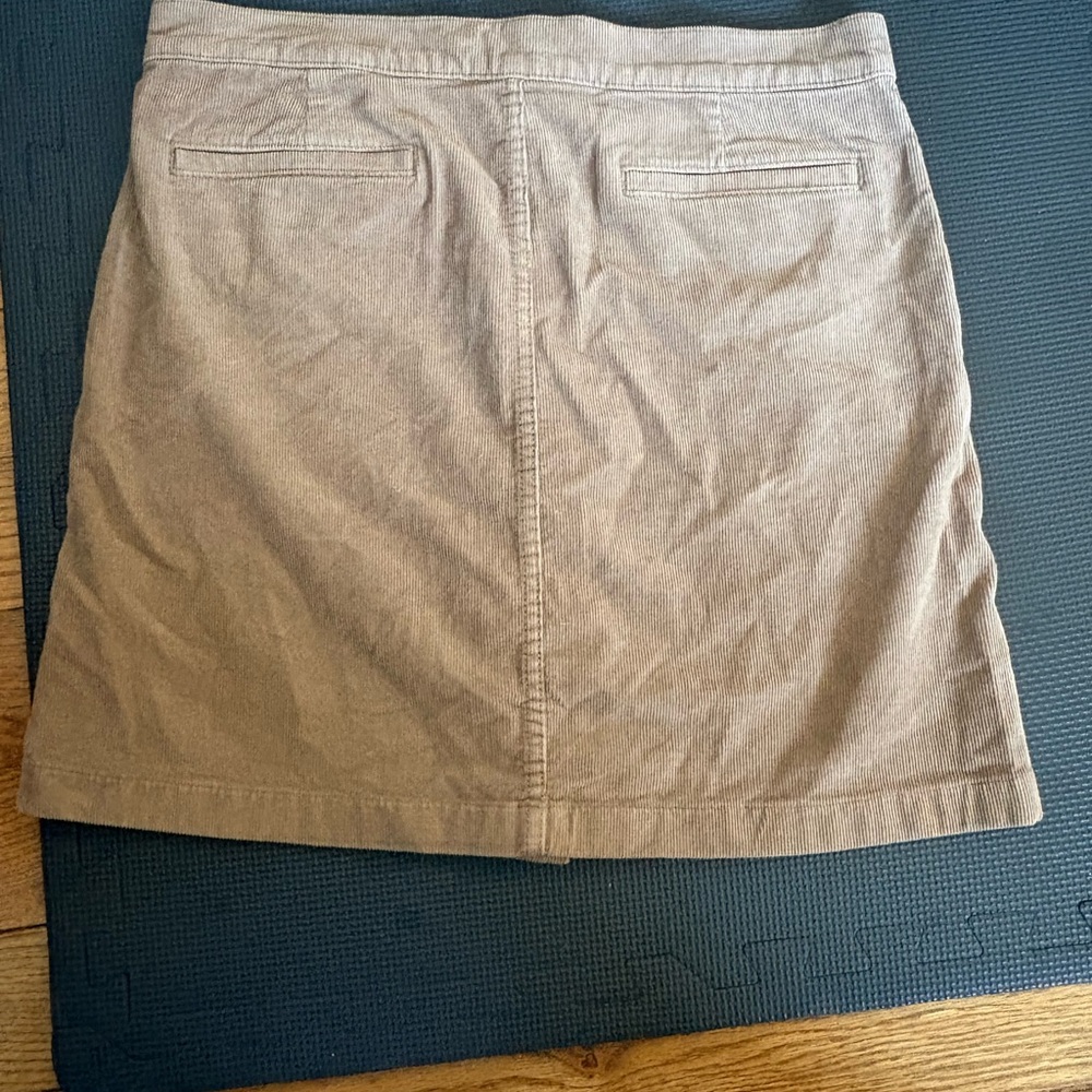 Tory Burch Lucitano Corduroy Button-Down Mini Skirt Size 8 - Picture 8 of 8